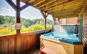 Tina de hidromasaje al aire libre