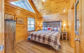 6 bedrooms, free WiFi, bed sheets