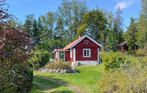 1 bedroom stunning home in Flen