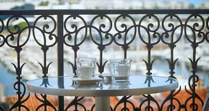 Immogroom - Vue mer sur le port - Proche des