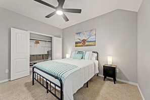 2 Schlafzimmer, Bügeleisen/Bügelbrett, kostenloses WLAN, Bettwäsche