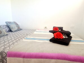 1 bedroom, iron/ironing board, internet, bed sheets