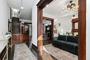 Smart TV, fireplace, books