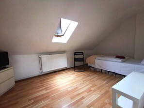 1 bedroom, WiFi, bed sheets