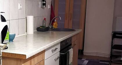 Privat Zimmer in Zwei-Zimmer-Wohnung als 2er WG