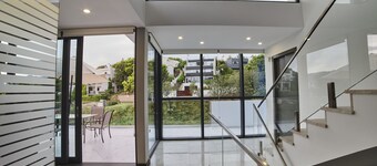 WELCS VILLA MODERNA 097 EMP con piscina