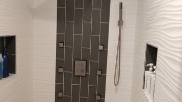 Jetted bath, hair dryer, towels, soap