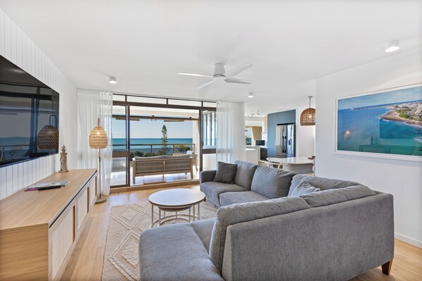 Superior Apartment, Ocean View | Living area - BANNOW7 (Alexandra Headland)