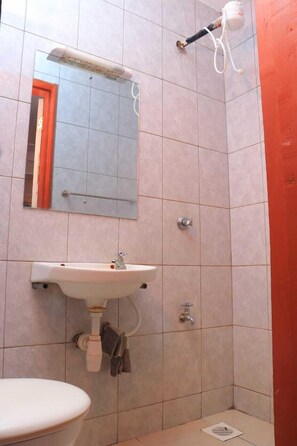 Douche, serviettes fournies