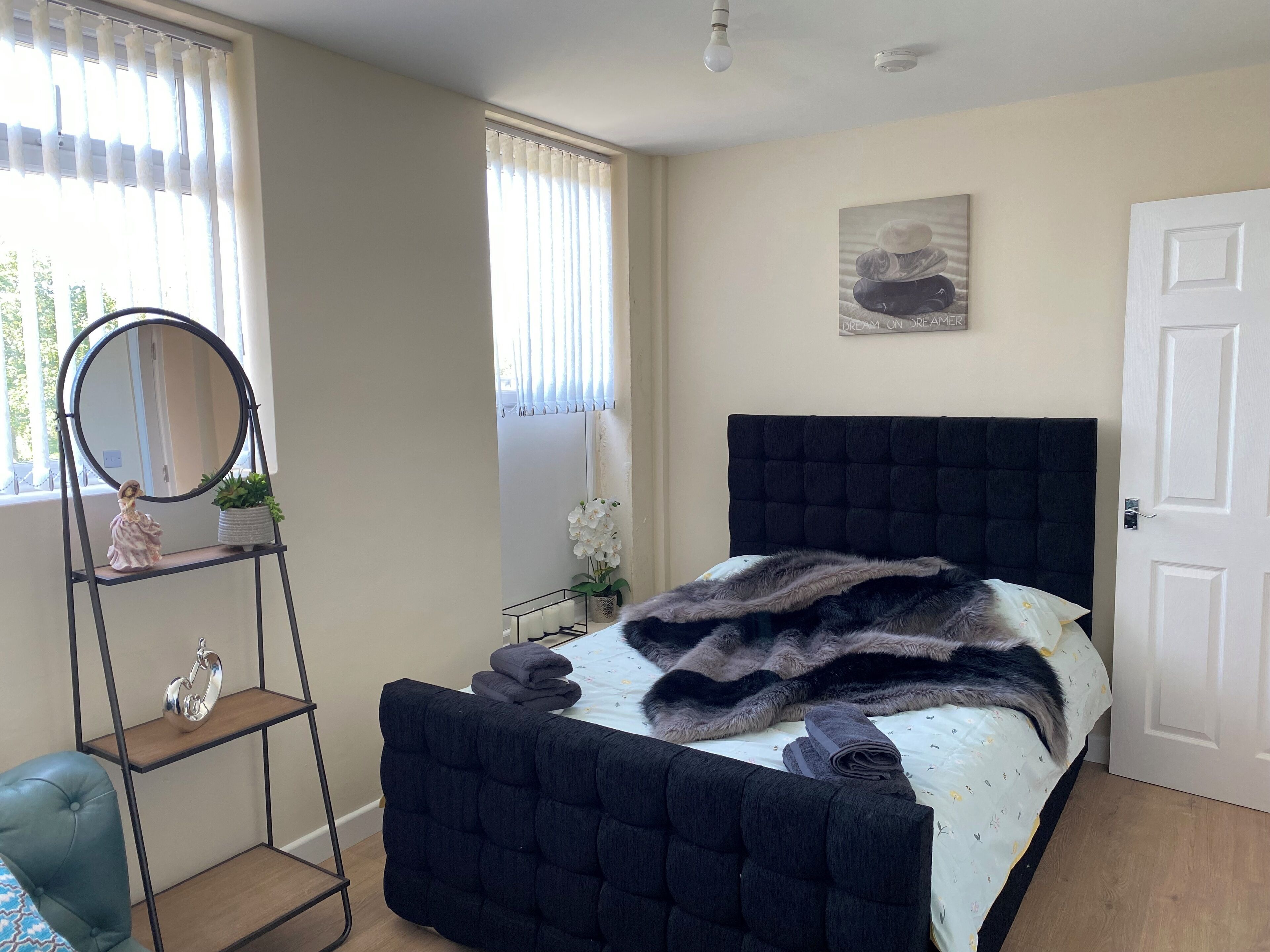 1 bedroom, WiFi, bed sheets