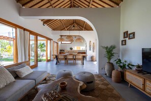 基本別墅 | 起居區 | 電視、串流服務