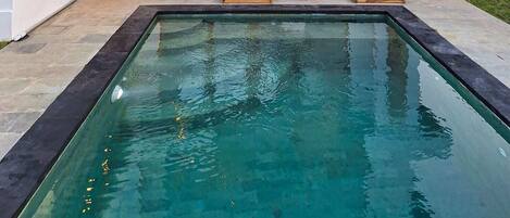 Villa básica | Alberca | Alberca al aire libre