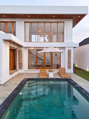 Basic-villa | Pool | Udendørs pool