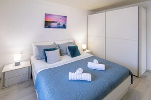 5 soverom, wi-fi (inkludert) og sengetøy