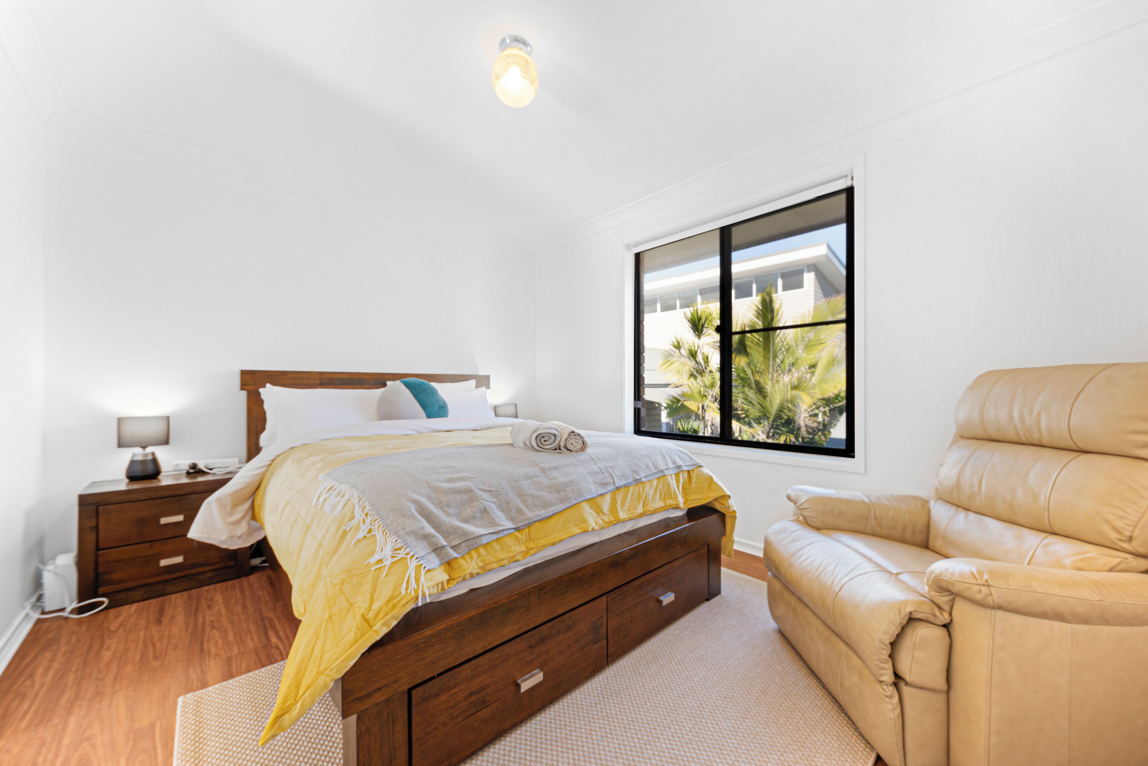 6 makuuhuonetta, silitysrauta/-lauta, Wi-Fi, vuodevaatteet