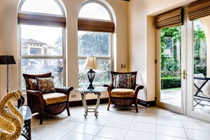 TV - Tropical Oasis with Pool and access to a Beach club next door (Herradura)