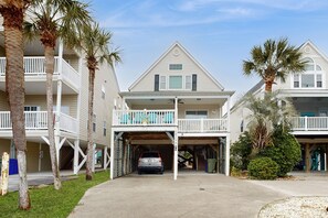 Exterior - Spacious condo with grill, balcony, & firepit - across from the beach (Surfside Beach)