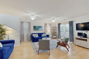 TV, DVD player - Spacious condo with grill, balcony, & firepit - across from the beach (Surfside Beach)