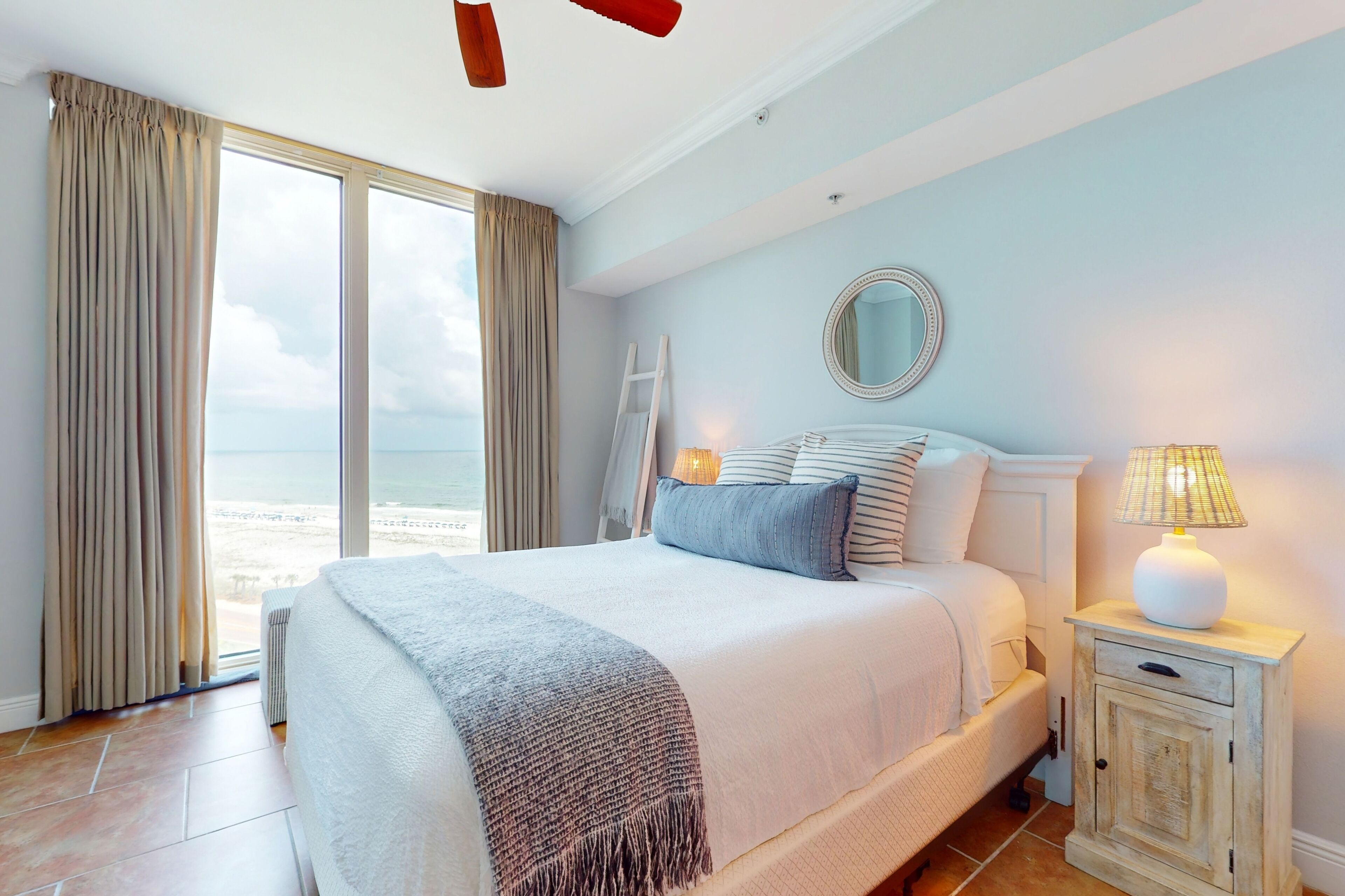 2 bedrooms, iron/ironing board, internet, bed sheets