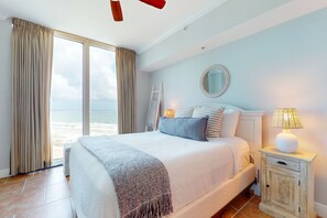 2 makuuhuonetta, silitysrauta/-lauta, internet, vuodevaatteet