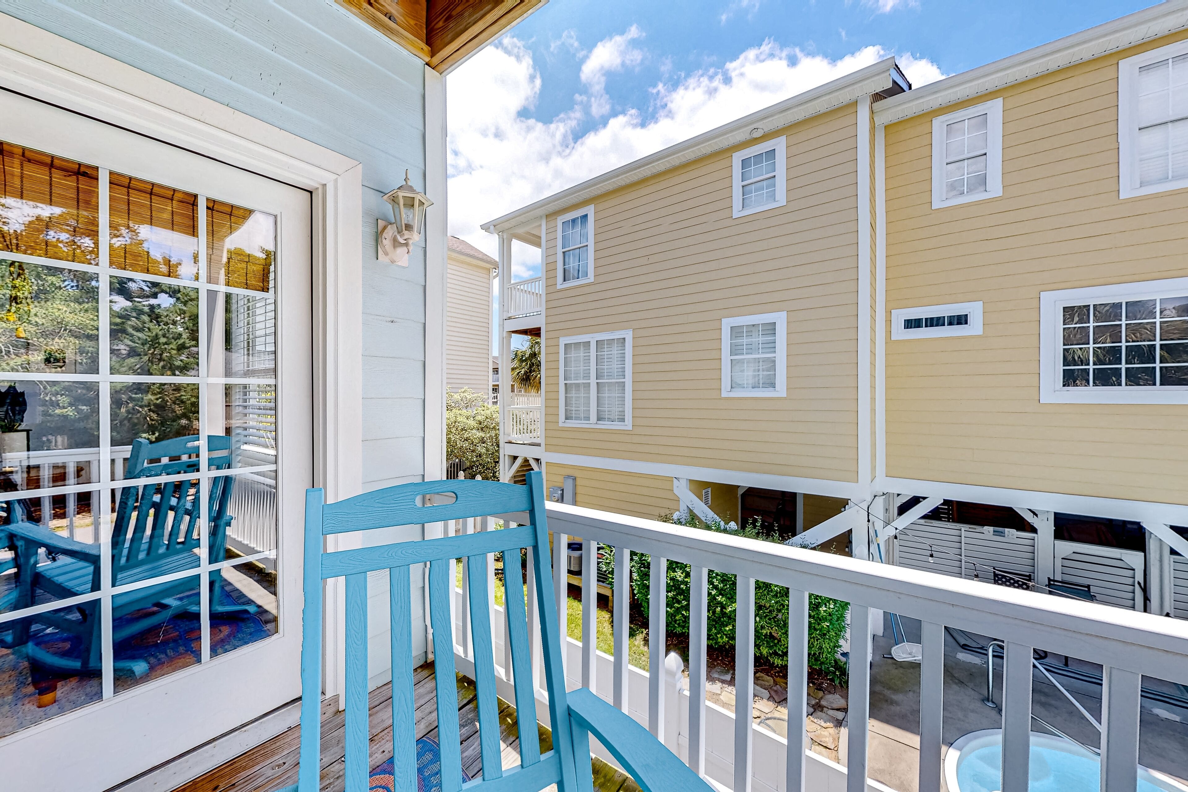 المنطقة المحيطة بالمنشأة