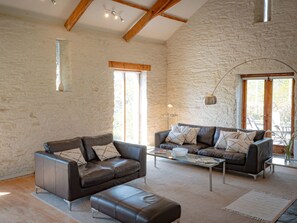 TV, fireplace - Rivers Reach by Interhome (Bere Alston)