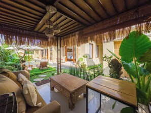 Villa, 3 Schlafzimmer, eigener Pool | Wohnbereich