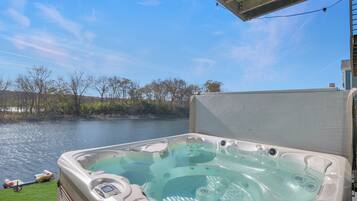 Idromassaggio all'aperto