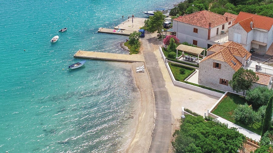 Holiday Home Lovište