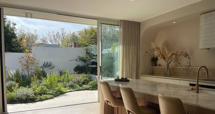 Luxe Family-sized home w Pool