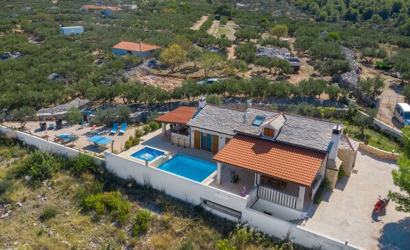 Villa (Four bedroom Villa with Swimming pool) | Aerial view - Villa Anabella (Supetar)