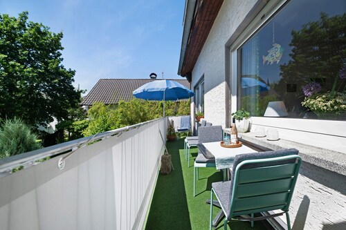 Ferienwohnung Bachem mit Balkon" mit Bergblick, Balkon und WLAN