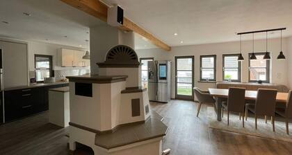 Ferienhaus 'Spessart Oase' mit privatem Pool, privater Terrasse und WLAN
