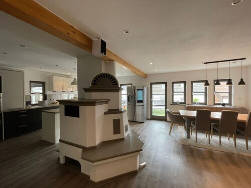 Ferienhaus 'Spessart Oase' mit privatem Pool, privater Terrasse und WLAN