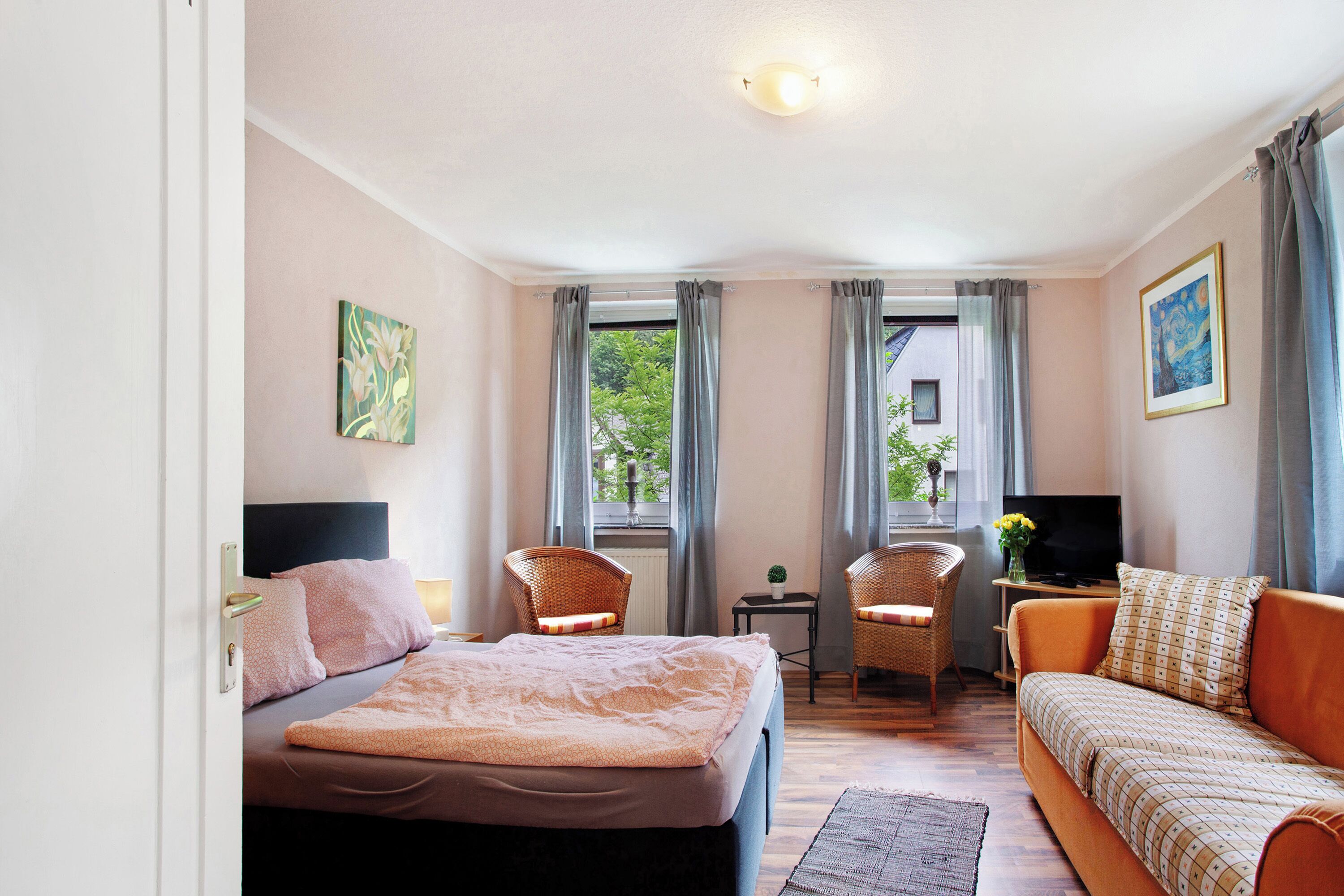 4 soverom, wi-fi (inkludert) og sengetøy