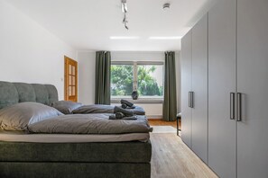 2 chambres, Wi-Fi gratuit, draps fournis