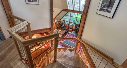 Island getaway with balcony, Wifi, Washer/Dryer and waterview