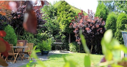 Cosy holiday apartment with terrace and garden