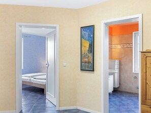 2 bedrooms, internet