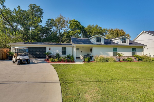 Pilot Point Vacation Rental | 3BR | 2BA | 1,472 Sq Ft | Step-Free Access
