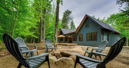 Secluded Wilmington Cabin: Fire Pit & Grill