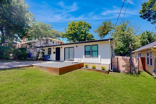 Charming house with Internet in Central Austin near local attractions