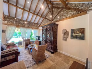 TV connectée, cheminée