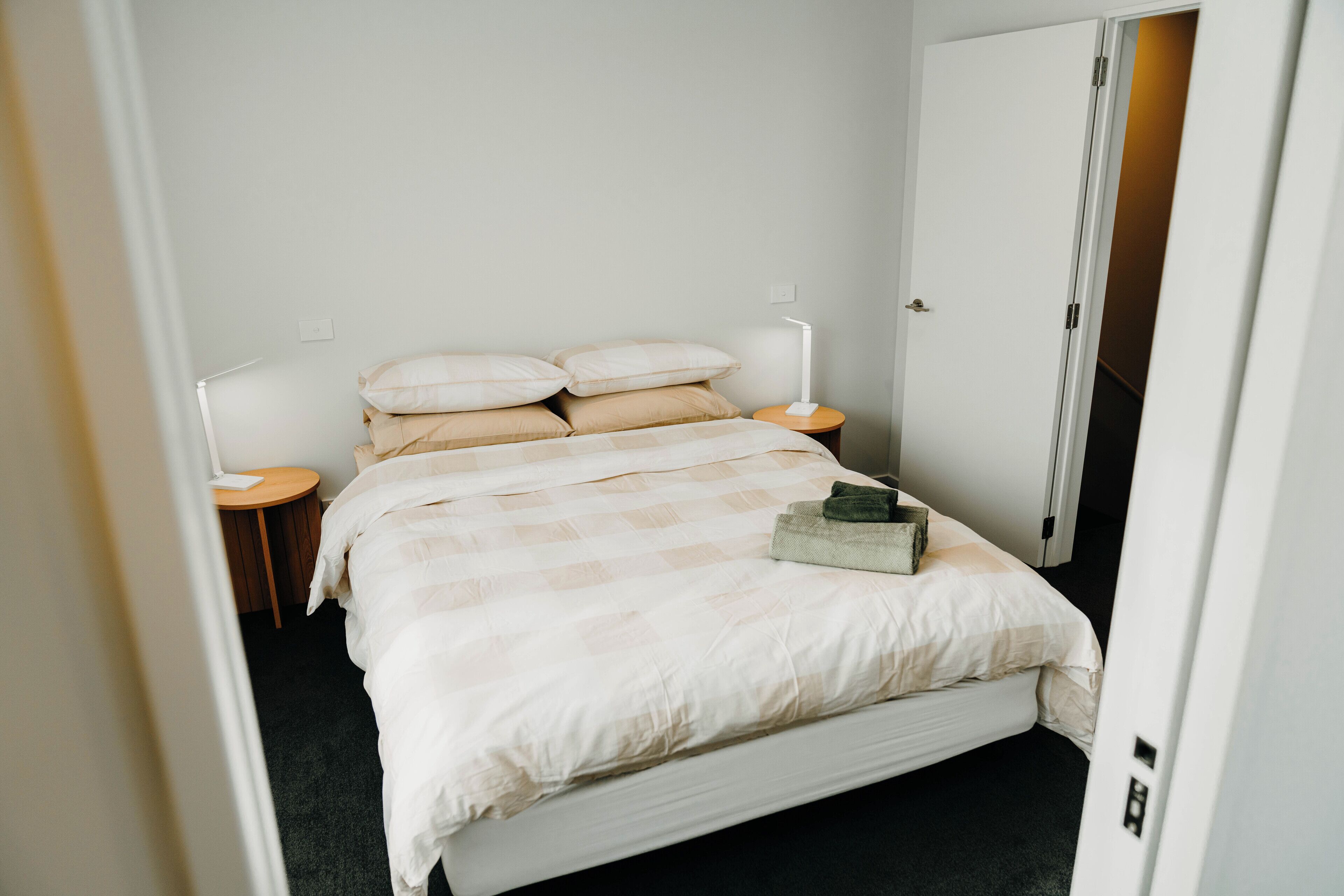 2 bedrooms, iron/ironing board, travel cot, free WiFi