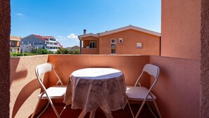 Outdoor dining - Comfortable apartments Malina A4 br 7 (Novalja)