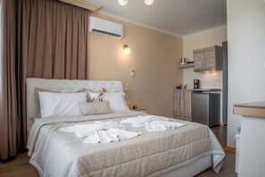 1 habitación, tabla de planchar con plancha, wifi y ropa de cama 