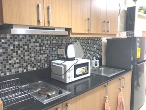 Free WiFi, bed sheets - OYO 1091 Jas Place Pasay (Pasay)