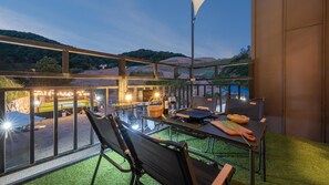 Basic Room, 1 Bedroom (Yellow Ⅱ) | 1 bedroom, free WiFi - Gapyeong Chagall Spa Pension (Gapyeong)