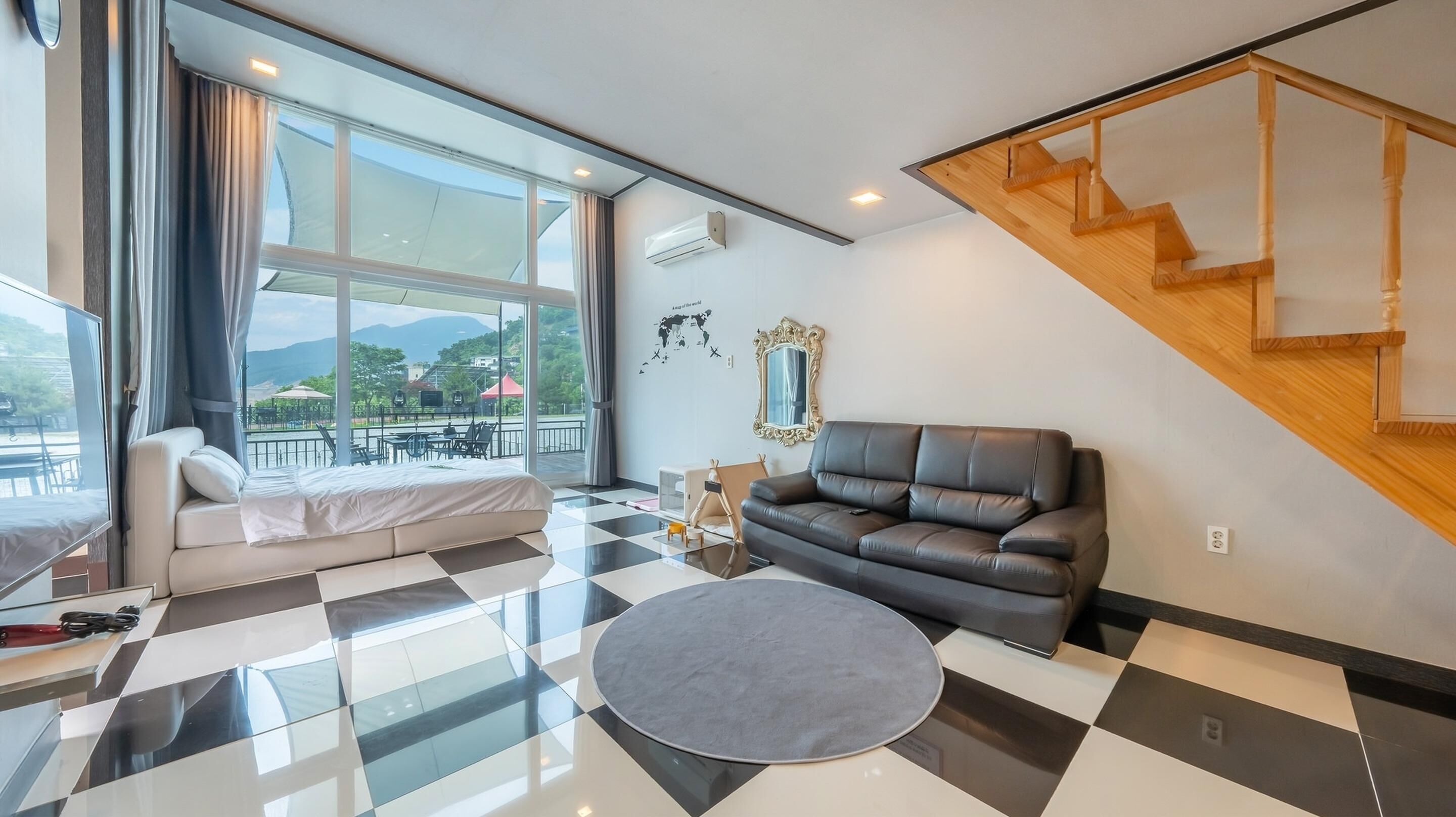 Basic Room, 1 Bedroom (Red Ⅰ) | 1 bedroom, free WiFi