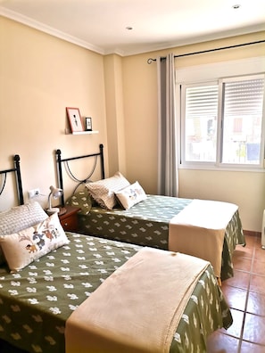2 quartos, ferros/tábuas de passar roupa, berço de viagem, Wi-Fi